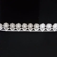 18mm Garden Flowers White Guipure Lace Trim - by the metre - Vera Fabrics