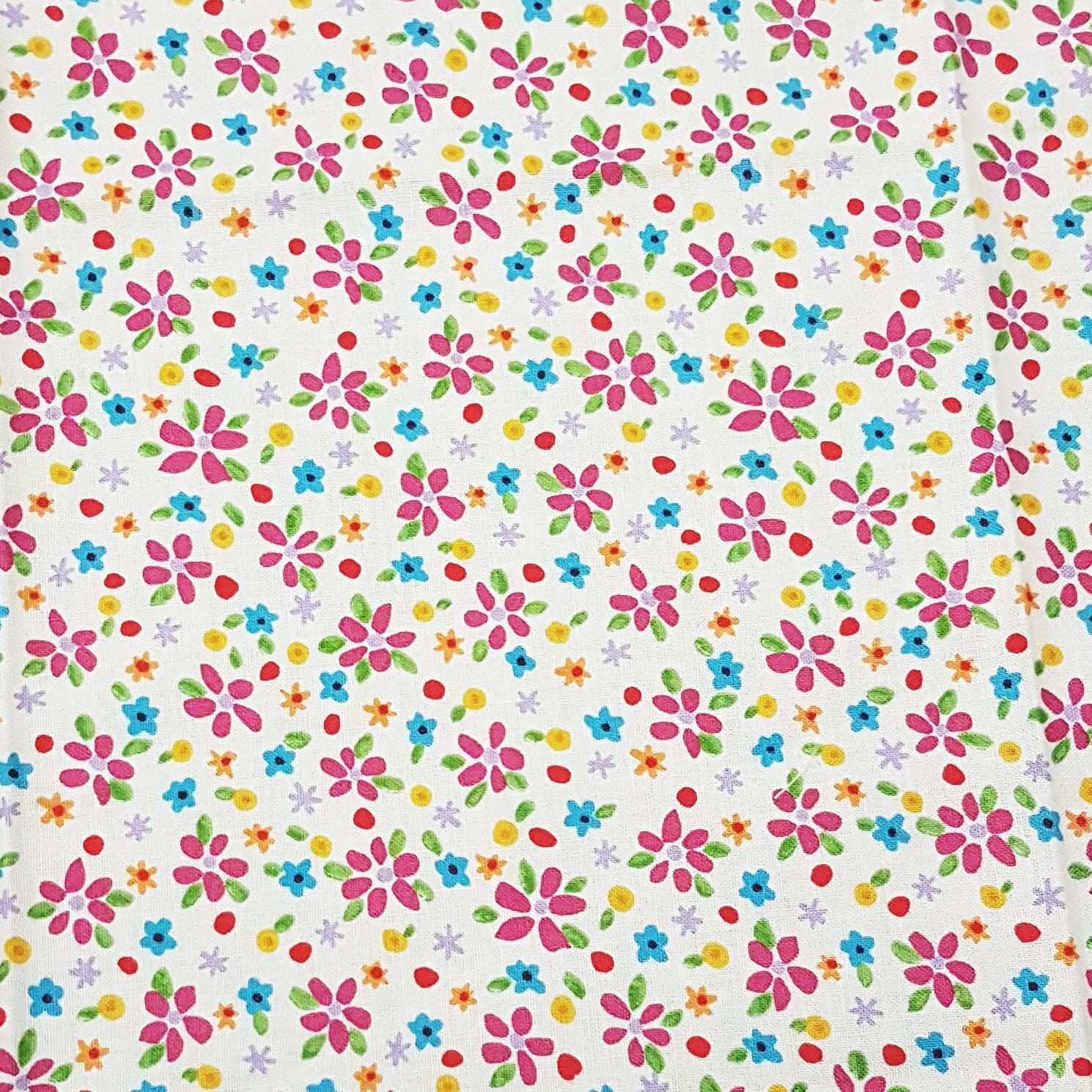 Festive Garden Flowers - 100% Cotton Fabric Fat Quarter - Vera Fabrics
