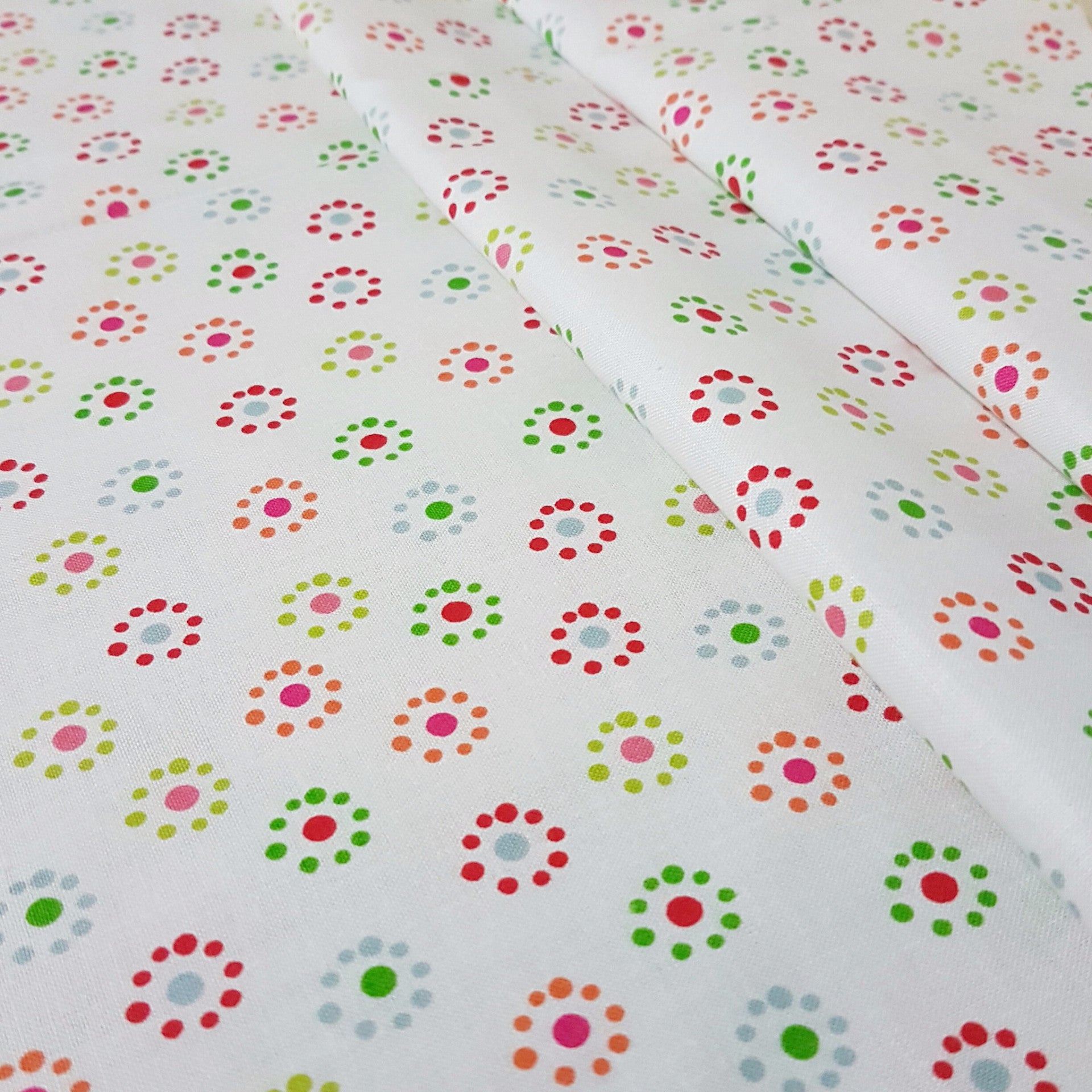 Multi Spot Flowers - 100% Cotton Fabric Fat Quarter - Vera Fabrics