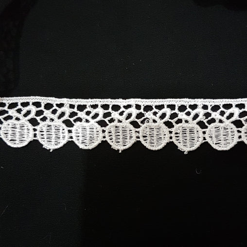 20mm Apples White Guipure Lace Trim - by the metre - Vera Fabrics