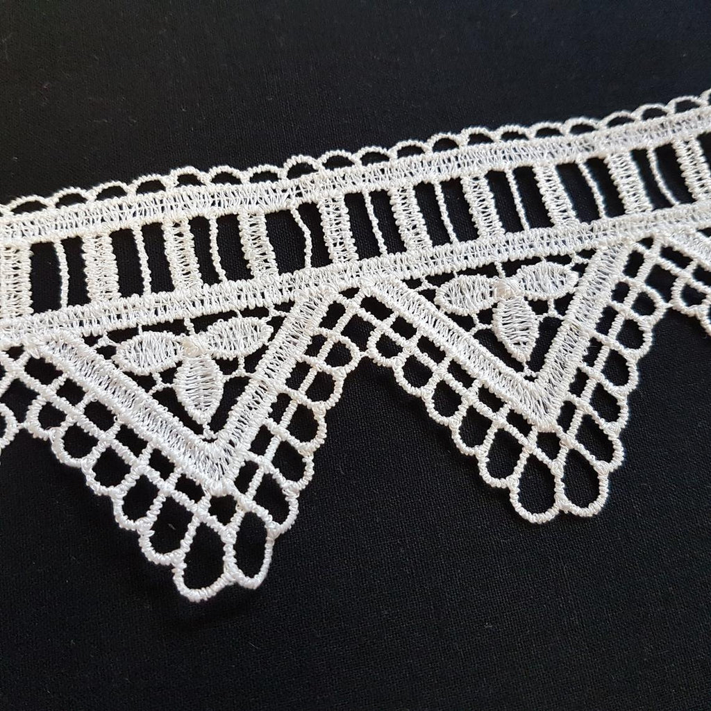 2.75"/72mm Cream Scallop Drop ZigZag Excellent Quality Delicate Intricate Guipure Lace Trimming Ribbon - by the metre - Tailortime