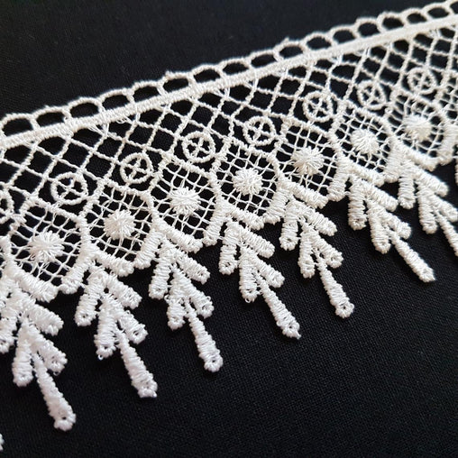 3"/52mm Falling Leaves Cream Excellent Quality Delicate Intricate Guipure Lace Trim - by the metre