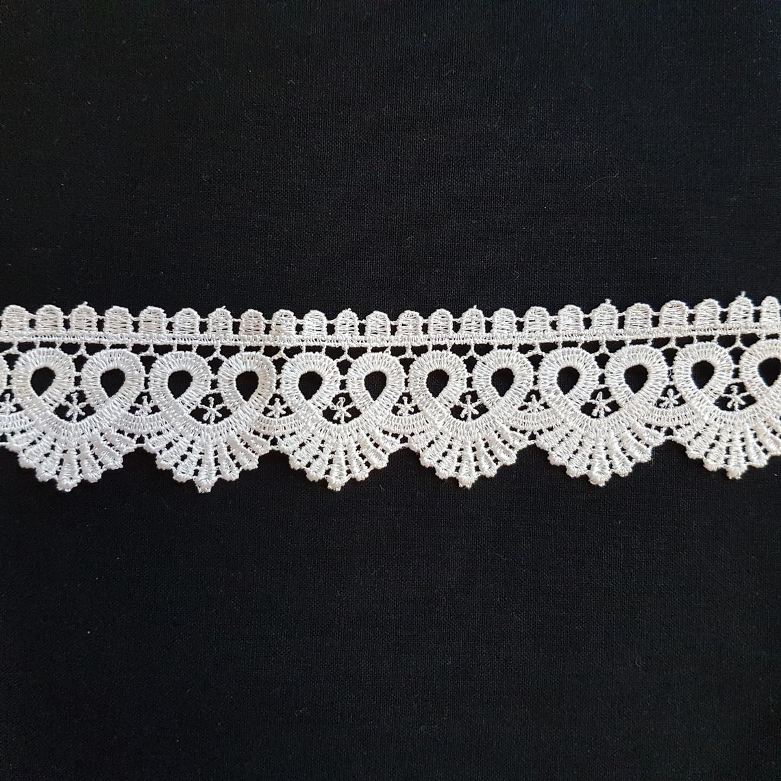 2.25"/35mm Cream Swirls Scalloped Anqitue Excellent Quality Delicate Intricate Guipure Lace Trimming Ribbon - by the metre