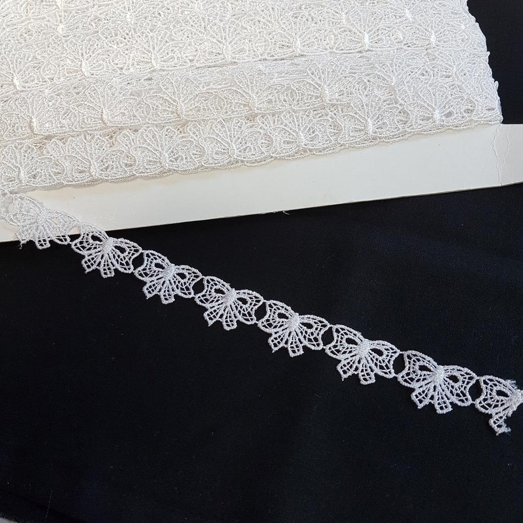 5/8"/17mm White Small Bows Gift Cute Excellent Quality Delicate Intricate Guipure Lace Trimming Ribbon - by the metre