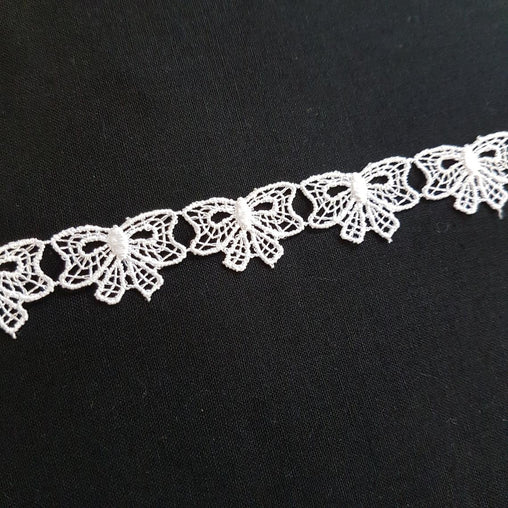 5/8"/17mm White Small Bows Gift Cute Excellent Quality Delicate Intricate Guipure Lace Trimming Ribbon - by the metre